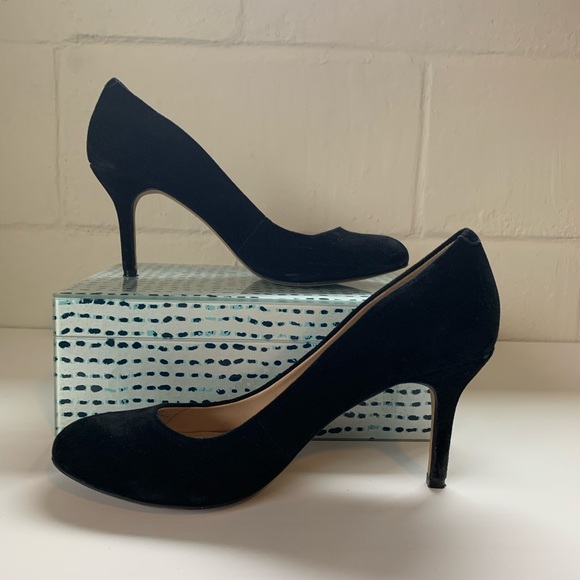 Vince Camuto Shoes - Vince Camuto Black Suede Pumps